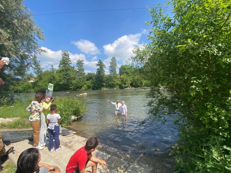 WhatsApp Image 2025-10-23 at 16.06.30 (2)